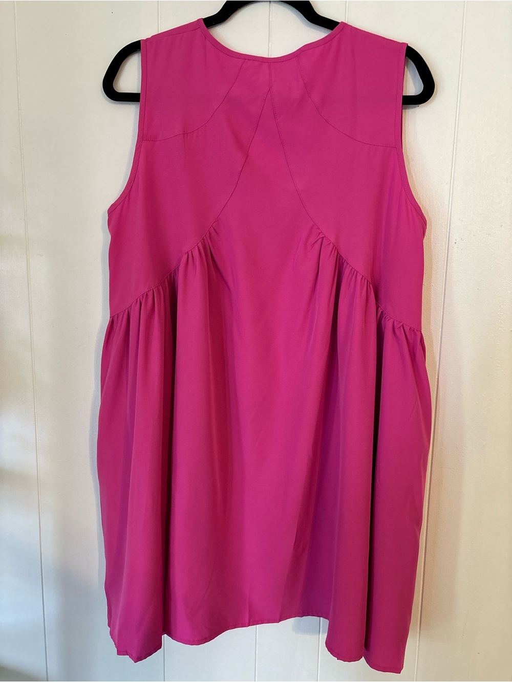 Sleeveless V-Neck Tunic in Bright Pink - Picture 2 of 6